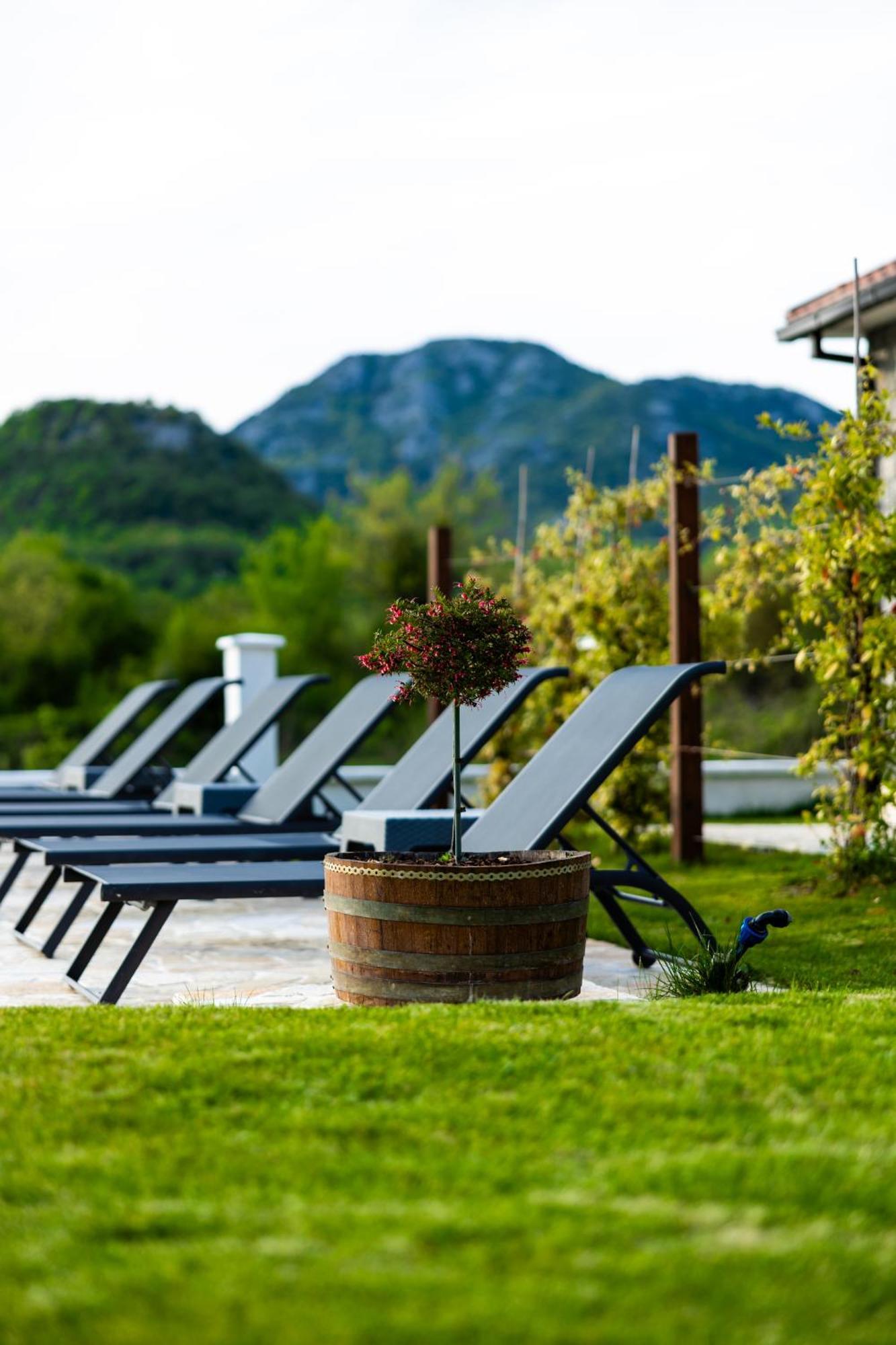 Lake Valley Virpazar Exterior photo